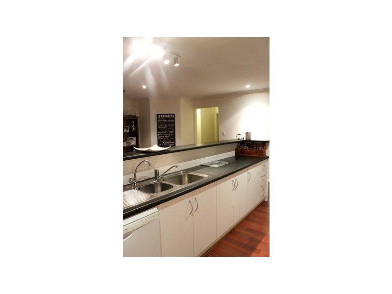 12 Lawrence Street, Keith SA 5267
