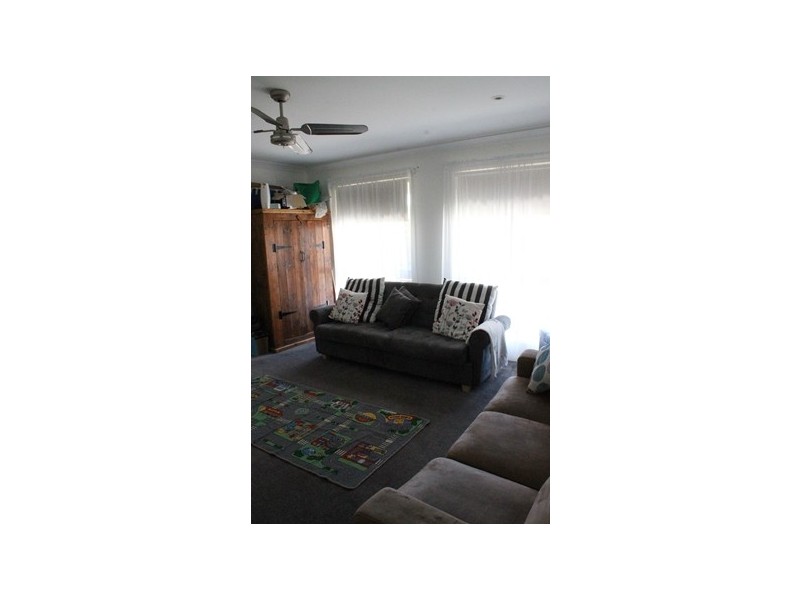 12 Lawrence Street, Keith SA 5267