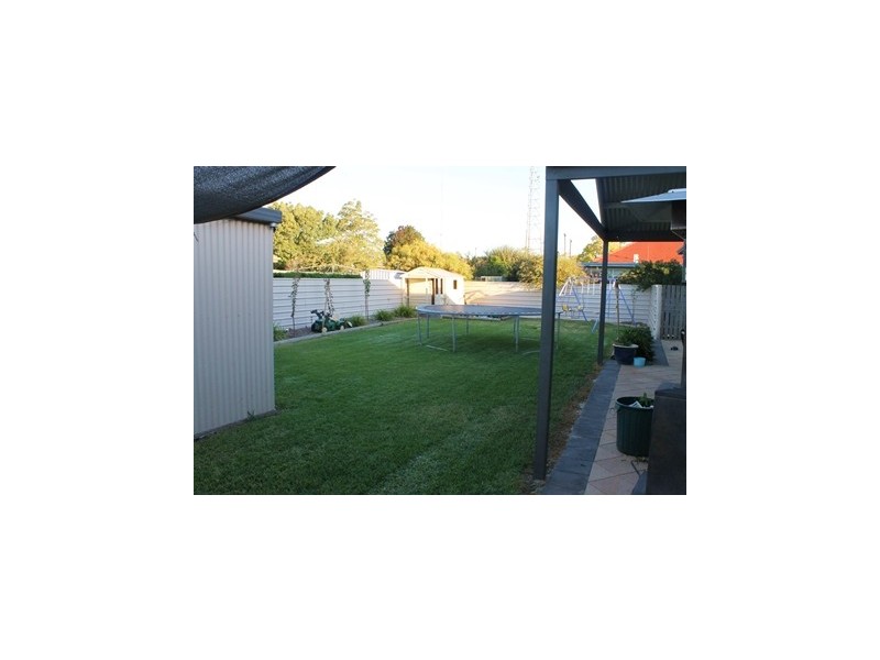 12 Lawrence Street, Keith SA 5267