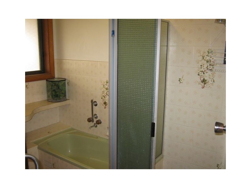 63 Venn Avenue, Bordertown SA 5268