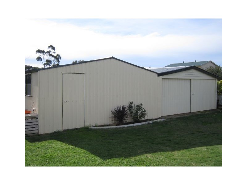 63 Venn Avenue, Bordertown SA 5268