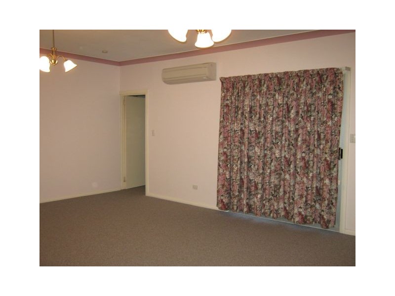 208 Victoria Parade, Bordertown SA 5268