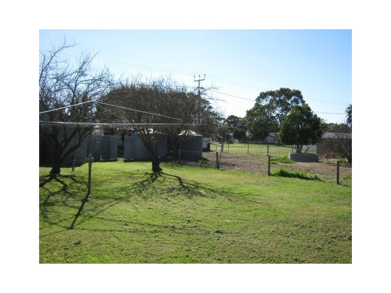 12 Second Street, Bordertown SA 5268