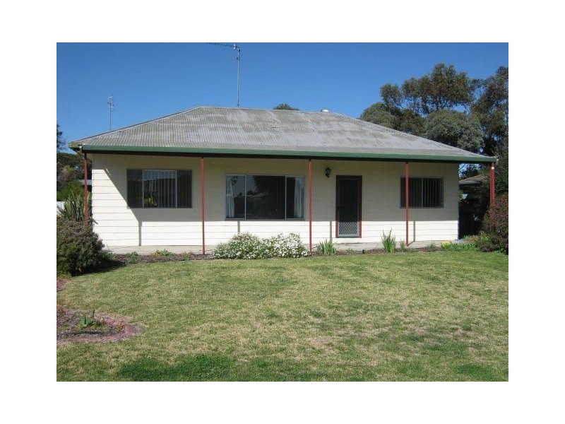 18 Bertha St, Bordertown SA 5268