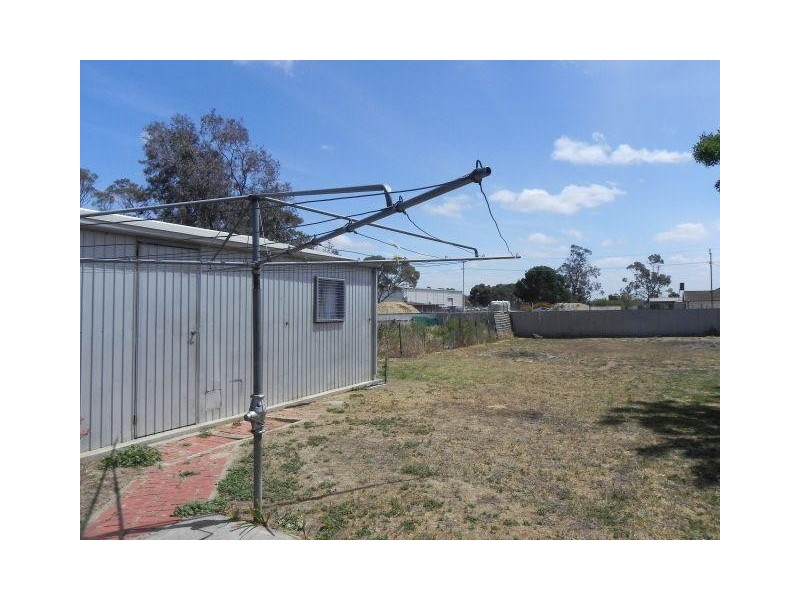 5 Murray Street, Bordertown SA 5268