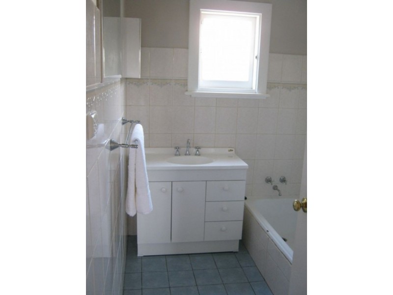 8 Haynes St, Bordertown SA 5268