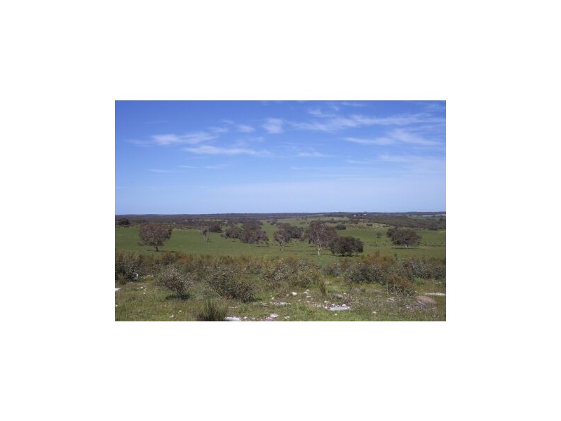 1 Marwoods Road, Kingston Se SA 5275