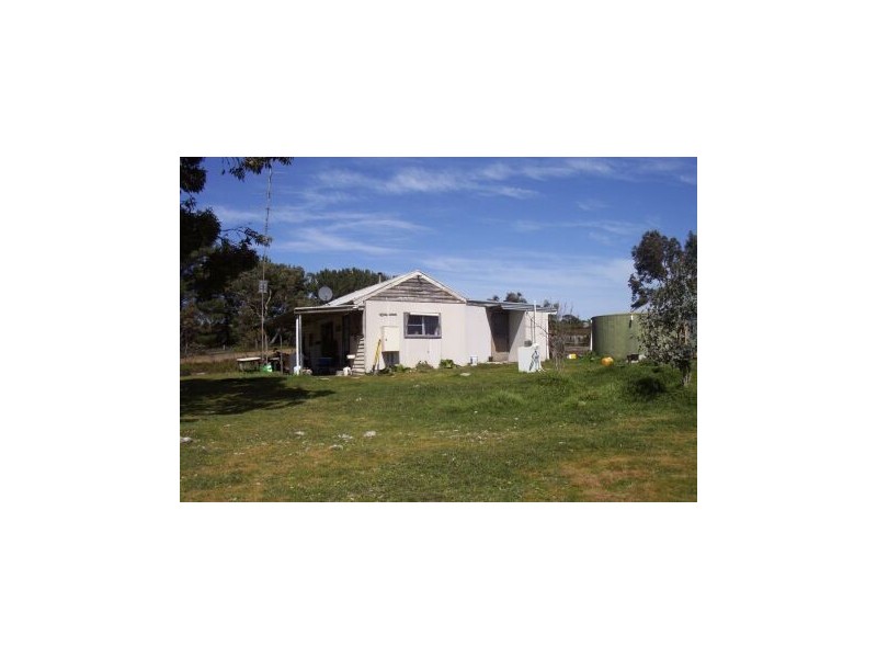 1 Marwoods Road, Kingston Se SA 5275