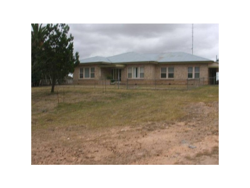 1 Mallee Highway, Parrakie SA 5301