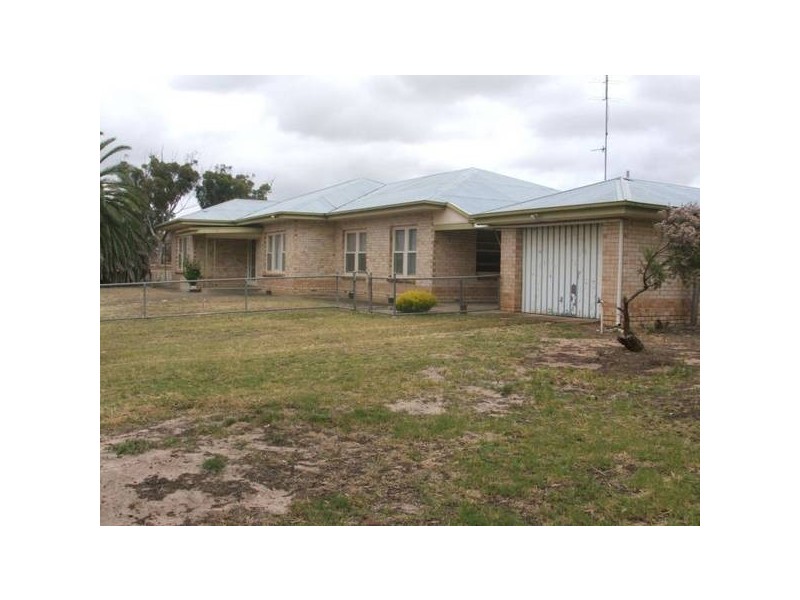 1 Mallee Highway, Parrakie SA 5301