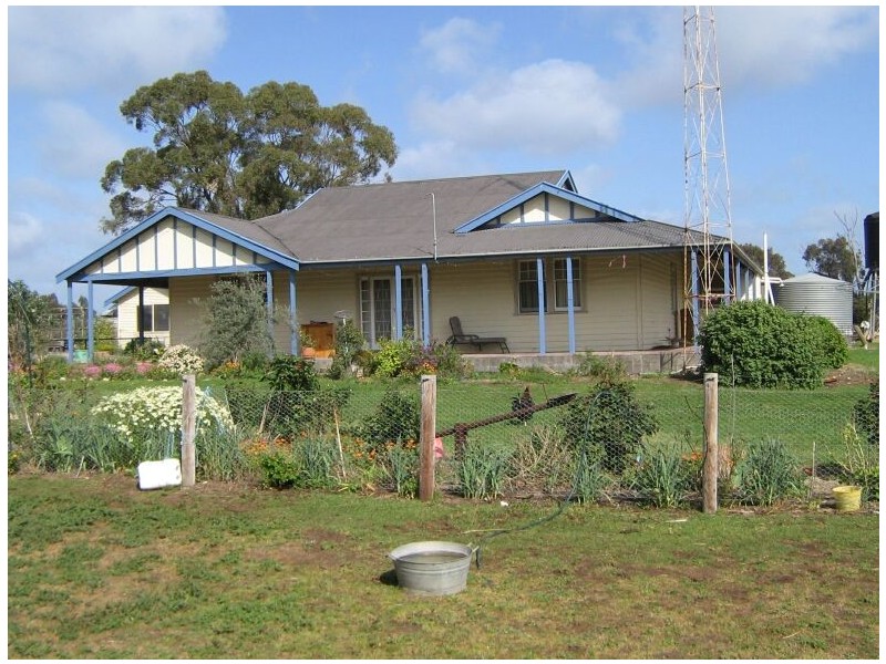 - Punjum Road, Mundulla SA 5270