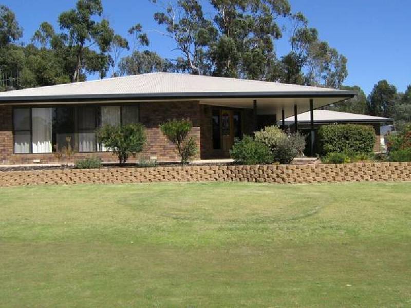 27 Creecoona Terrace, Bordertown SA 5268