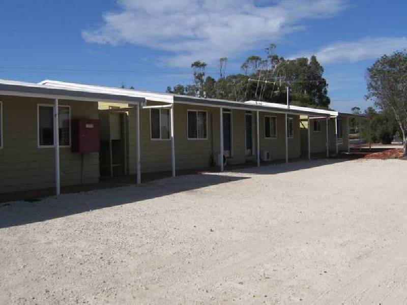 1 Railway Terrace, Wolseley SA 5269