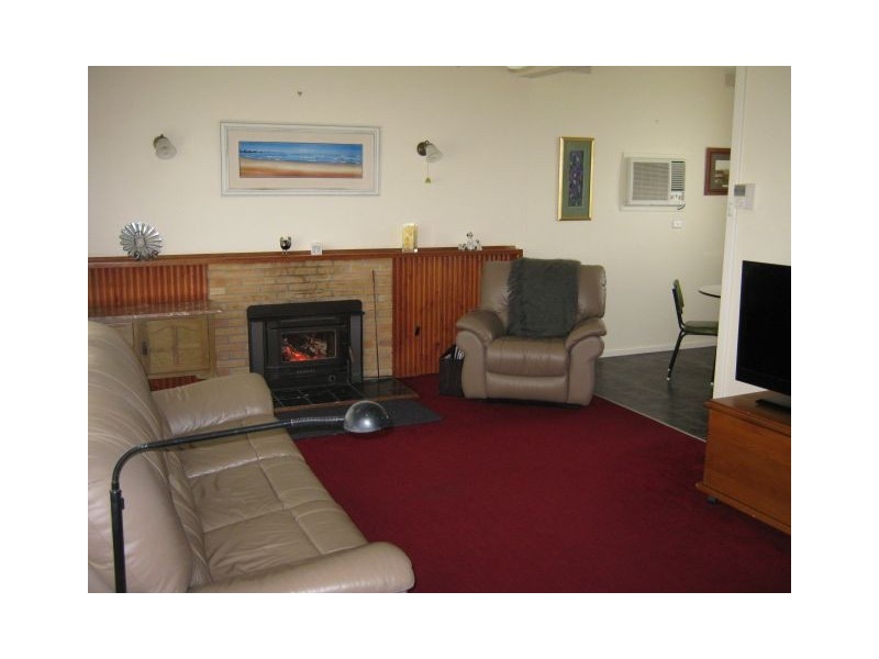 30 Victoria Parade, Bordertown SA 5268