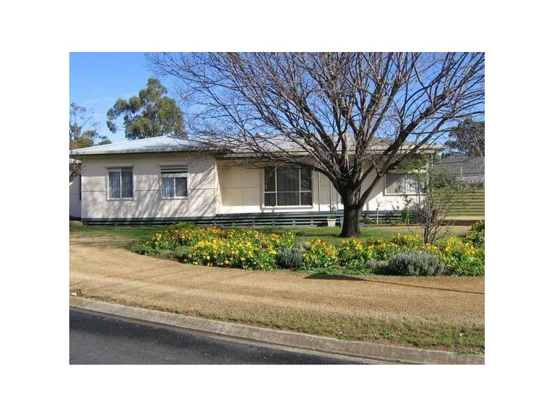 9 Eveline Street, Bordertown SA 5268