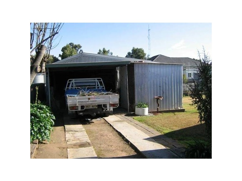 9 Eveline Street, Bordertown SA 5268