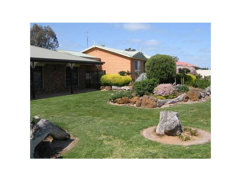 8 Phelps Street, Bordertown SA 5268