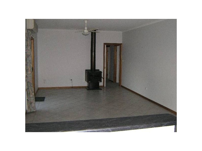 13 Peake Street, Bordertown SA 5268