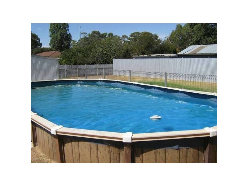 8 Fourth Street, Bordertown SA 5268