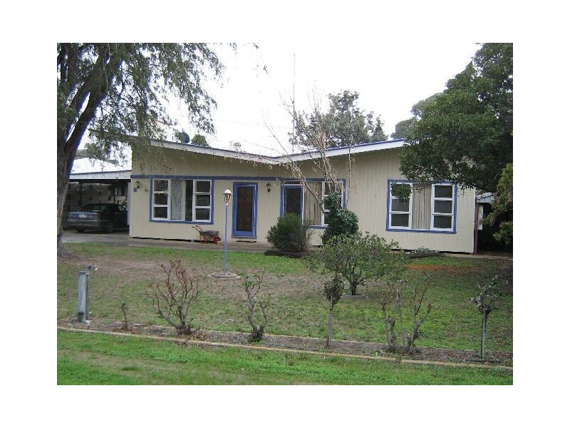 11 Cannawigara Road, Bordertown SA 5268