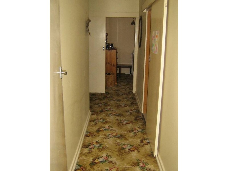 11 Cannawigara Road, Bordertown SA 5268