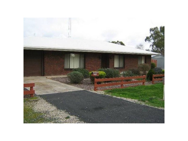 96 Victoria Parade, Bordertown SA 5268