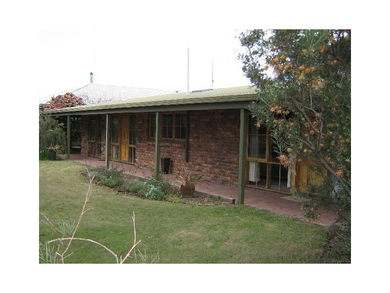 28 Venn Ave, Bordertown SA 5268