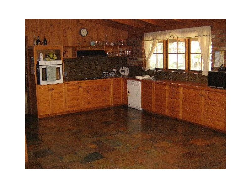 28 Venn Ave, Bordertown SA 5268