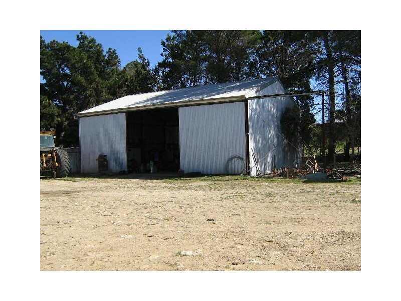 . Red Bluff Road, Bordertown SA 5268