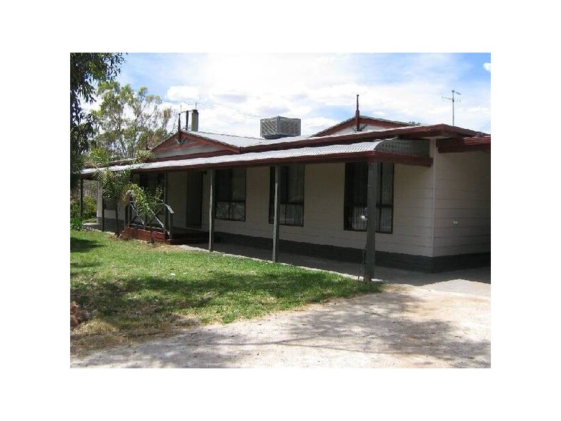 15 Fullarton Street, Bordertown SA 5268