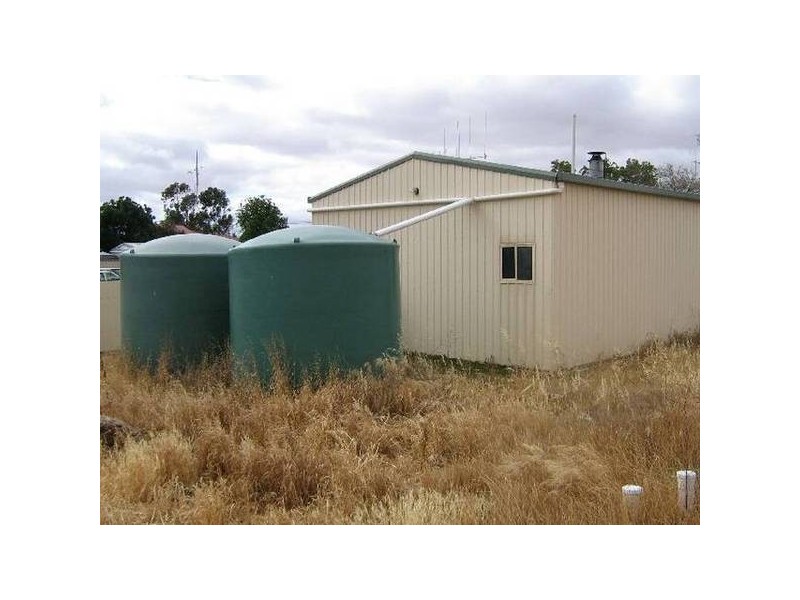 Railway Tce (North) and Arabi Road, Wolseley SA 5269