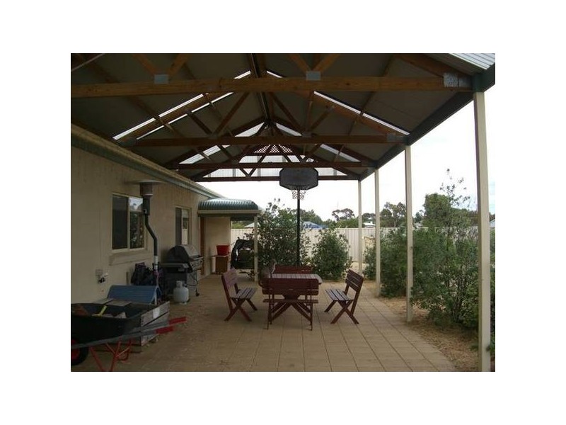 14 March St, Keith SA 5267