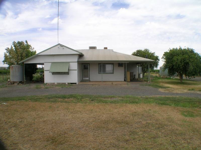 2 Twigg Road, Yenda NSW 2681