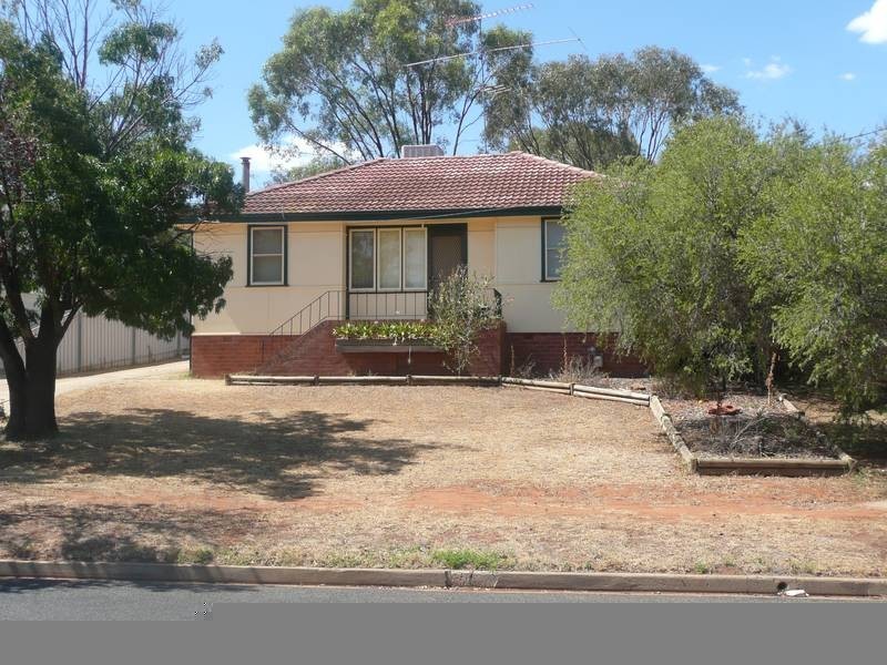 83 Macarthur Street, Griffith NSW 2680