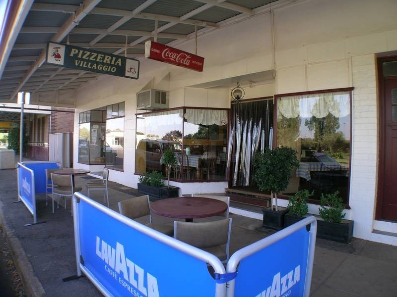 Pizza Villaggio, Yenda NSW 2681