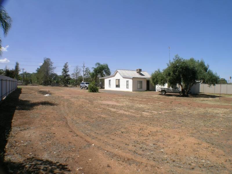 86 Merrigal Street, Griffith NSW 2680