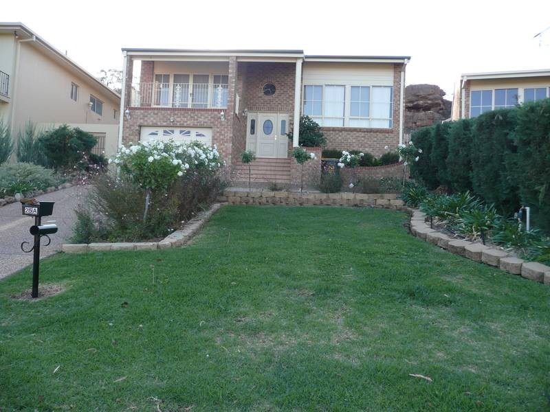 25a Holmes Crescent, Griffith NSW 2680