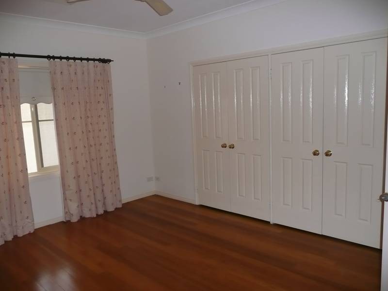 25a Holmes Crescent, Griffith NSW 2680