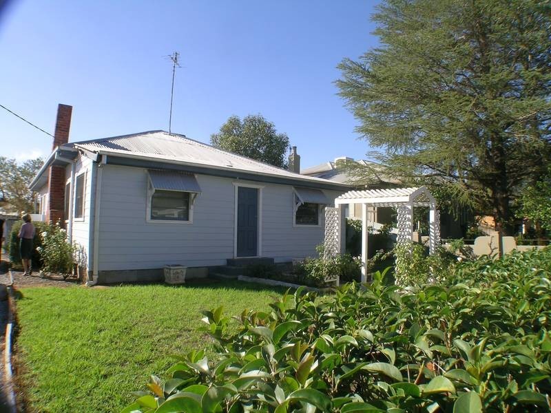 11 Doongara Street, Griffith NSW 2680