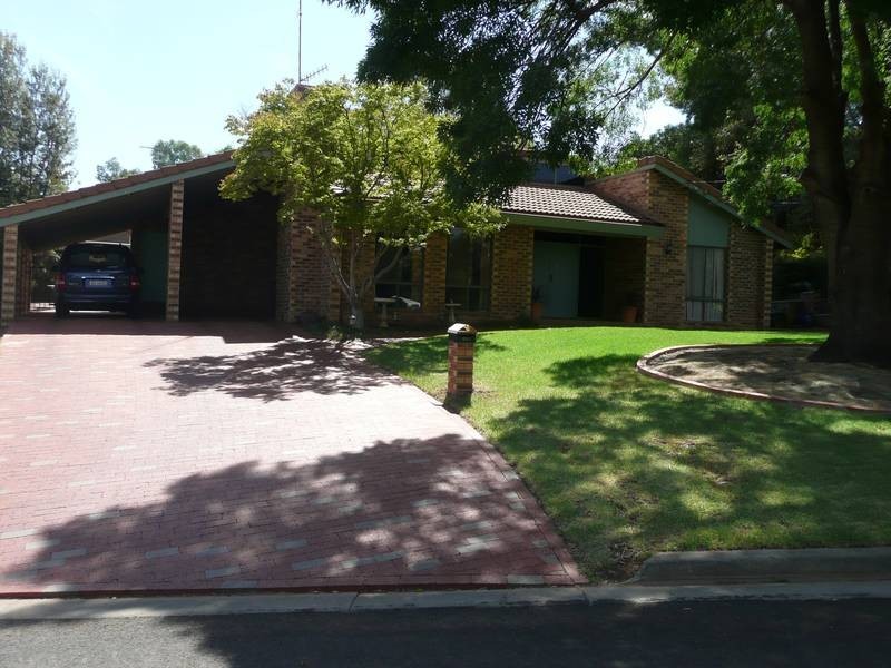 18 Graham Street, Griffith NSW 2680