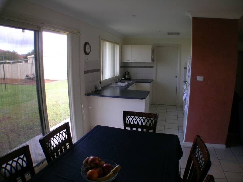 4 Evanside Parade, Griffith NSW 2680