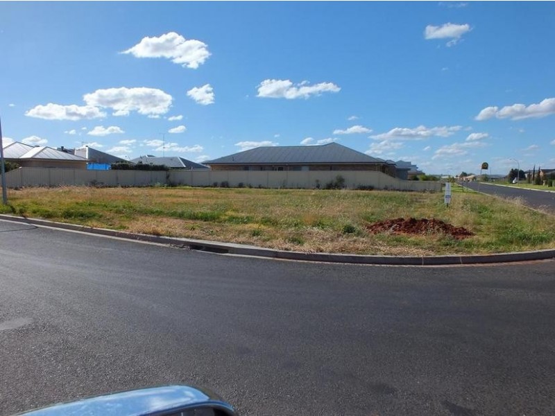 51 Hillam Drive, Griffith NSW 2680