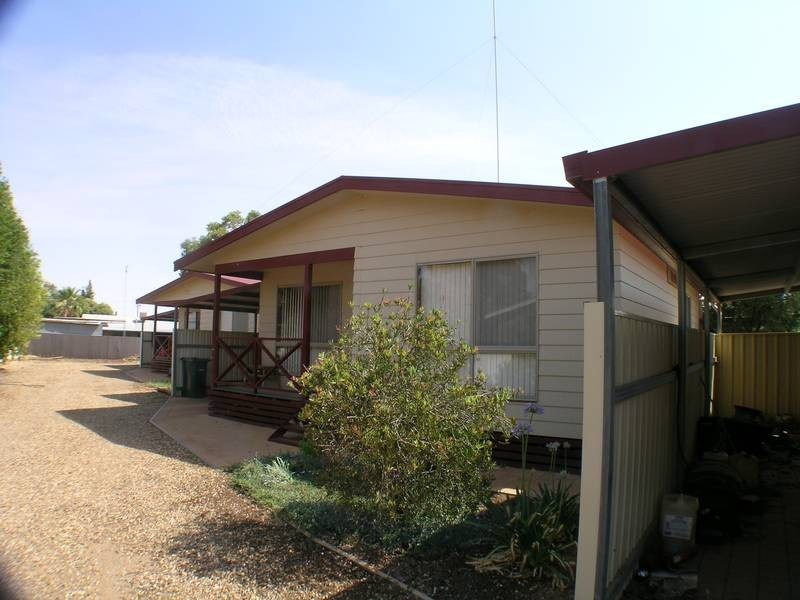 15 McGregor Street, Hillston NSW 2675