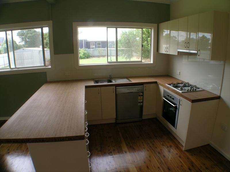 11 West Avenue, Yenda NSW 2681