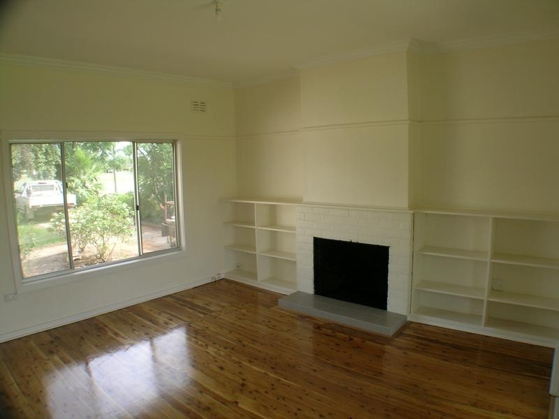 11 West Avenue, Yenda NSW 2681