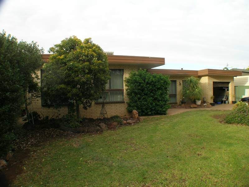 24 Henry Street, Yenda NSW 2681