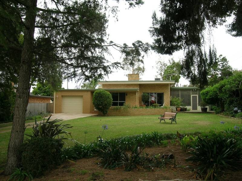 27 Gordon Avenue, Griffith NSW 2680