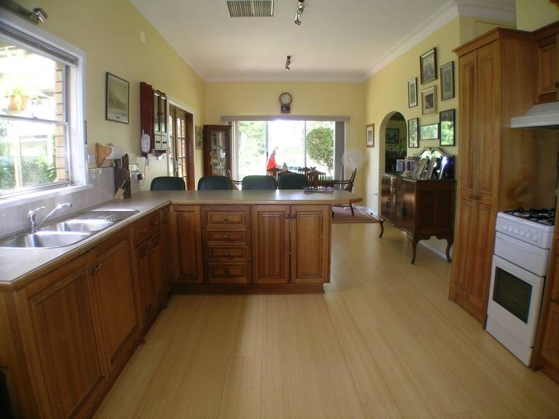 27 Gordon Avenue, Griffith NSW 2680