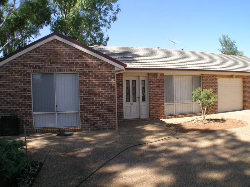 b/2 Ritchie Close, Griffith NSW 2680
