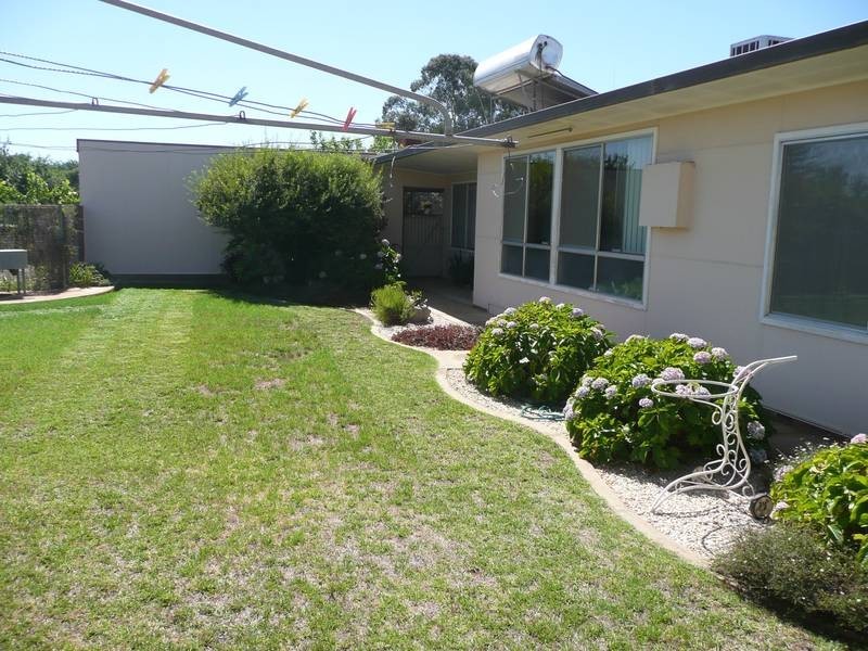 2a Bringan Street, Griffith NSW 2680